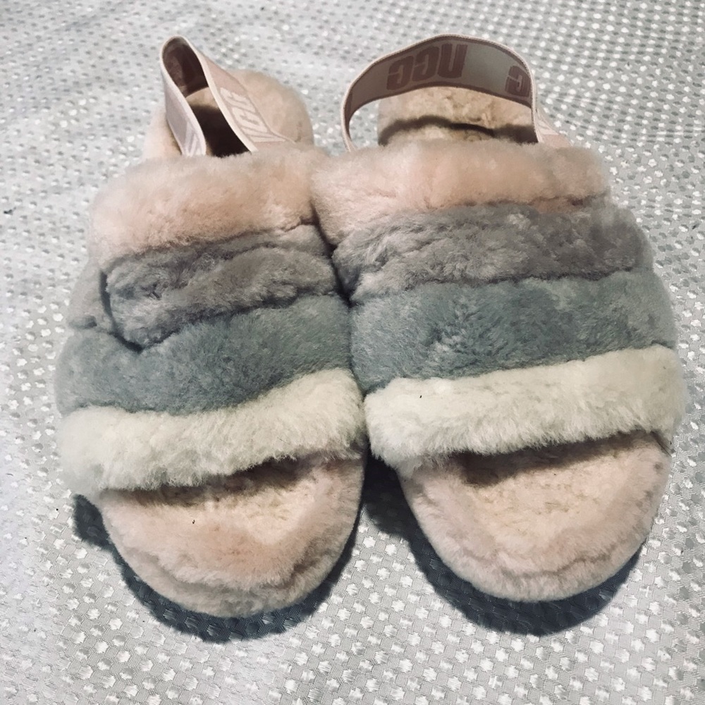 Ugg logo fluffy slipper